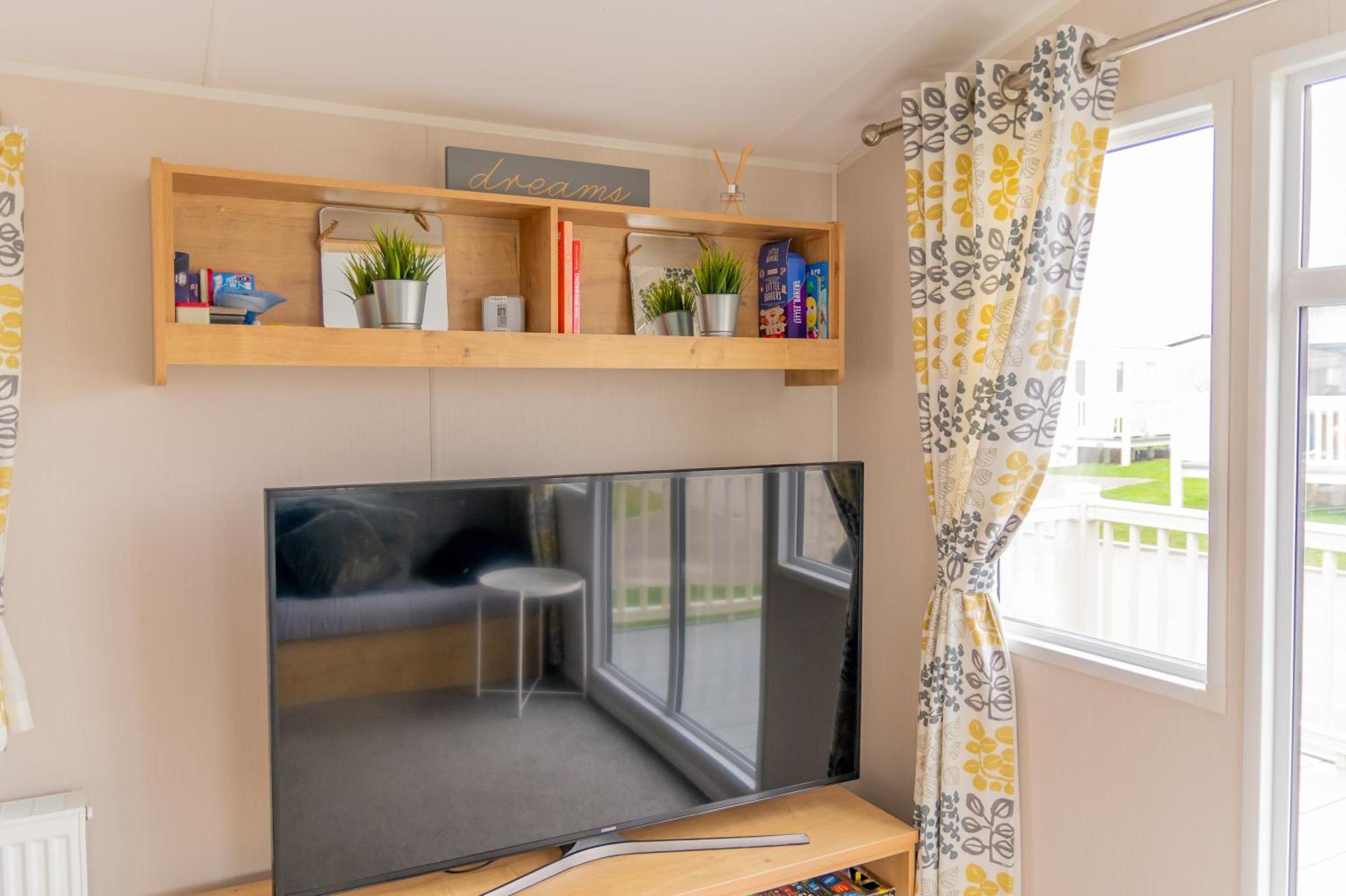 64 Lancaster The Lazy Willow 3 Bedroom Hot Tub Caravan Tattershall Lakes Zewnętrze zdjęcie